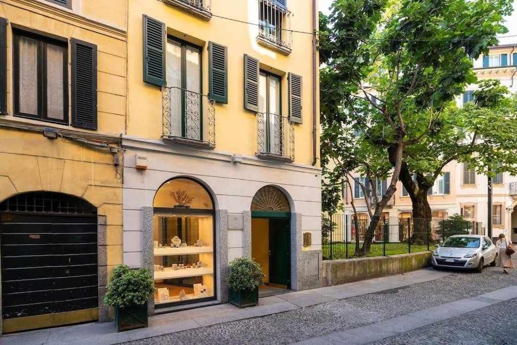 Brera Area Lovely Apt Close To Piazza Duomo Mediolan Zewnętrze zdjęcie