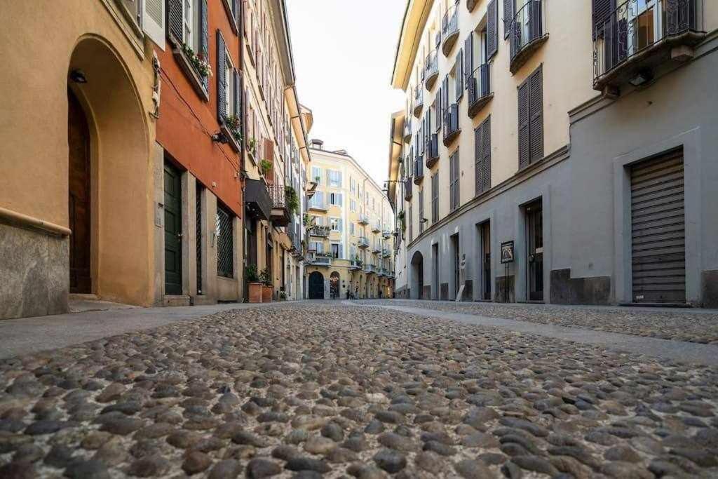 Brera Area Lovely Apt Close To Piazza Duomo Mediolan Zewnętrze zdjęcie